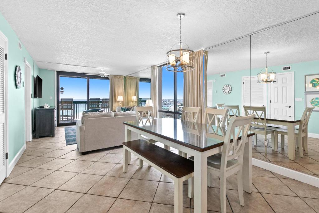 Fotografie z fotogalerie ubytování SunDestin Resort Unit 1718 v destinaci Destin