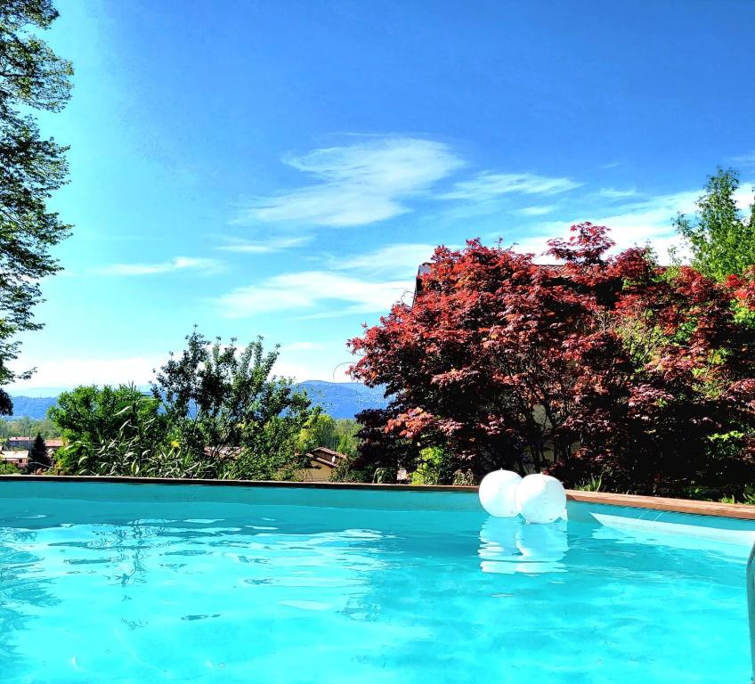 Bazén v ubytování B&B Relais Cascina al Campaccio nebo v jeho okolí