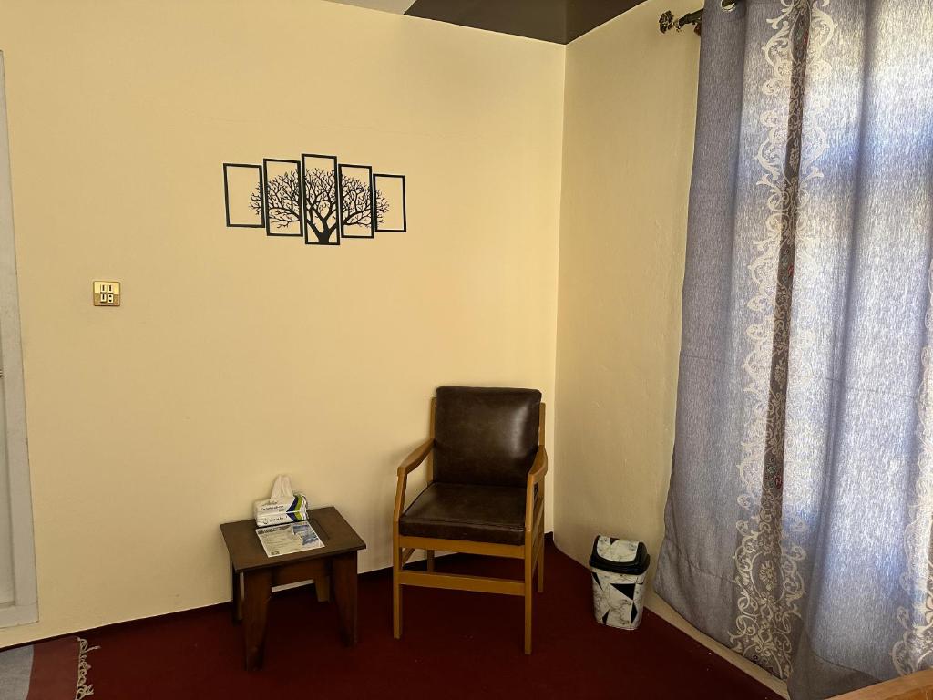 Indus Cabana Lodge - Familiekamer Met Uitzicht Op De Bergen