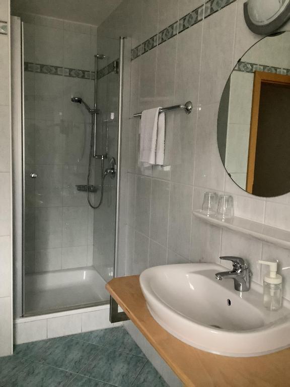 Koupelna v ubytování Mosel Ferienresidenz ZickZack
