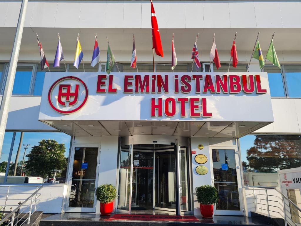 - un panneau indiquant l'hôtel El Eminem istanbul dans l'établissement El Emin İstanbul Hotel, à Istanbul