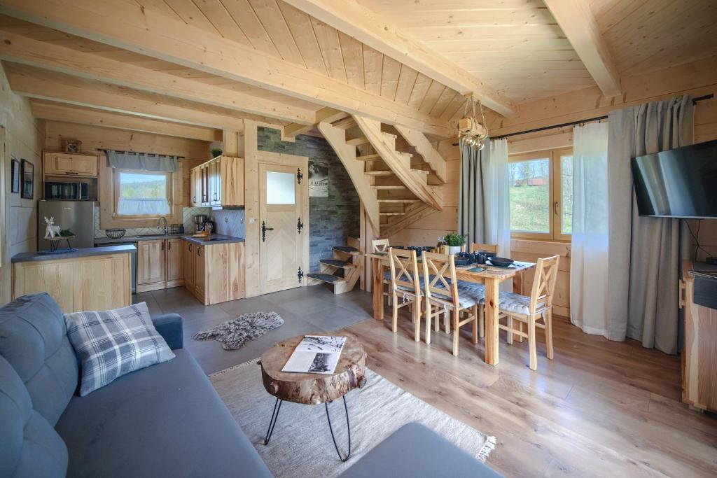 Kuchyňa alebo kuchynka v ubytovaní Domek Góralski Premium - Highlander Chalet Kościelisko-Zakopane