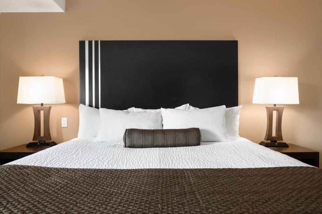 Days Inn by Wyndham Calgary Northwest - Resim 11