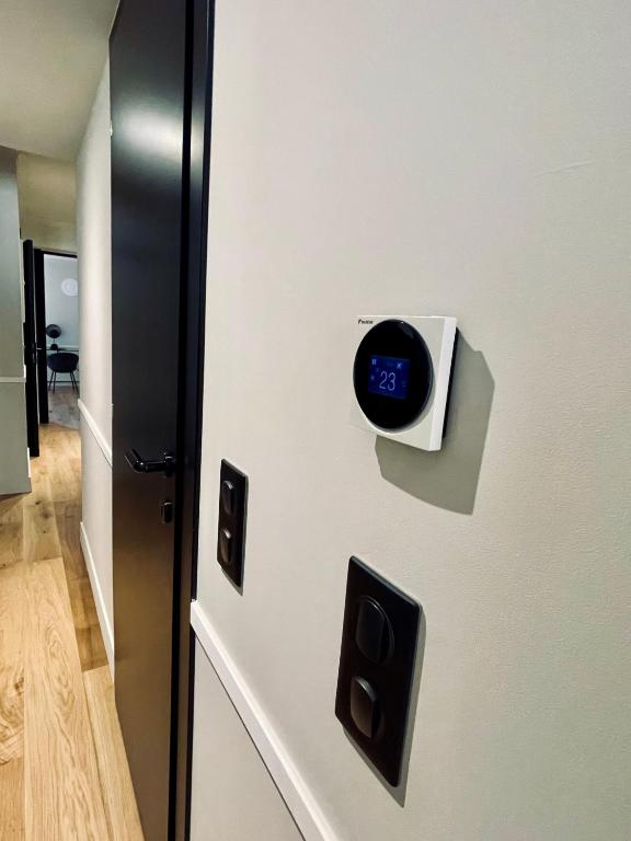 Alfred Suites - Appart's Hôtel - Dijon - Centre Historique - Resim 24