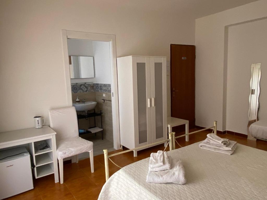 Gallery image of New Dragonfly Rooms in Trapani