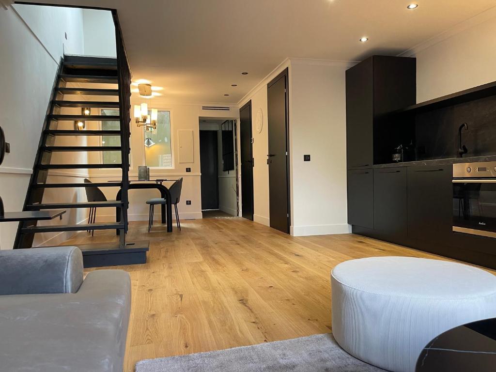 Alfred Suites - Appart's Hôtel - Dijon - Centre Historique - Resim 27