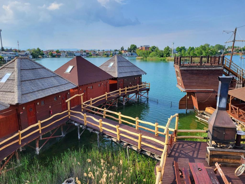 Výhled na řeku, která protéká v blízkosti apartmánu