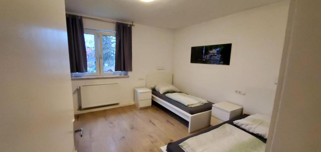 Holiday Home Cologne - Three-Bedroom Apartment