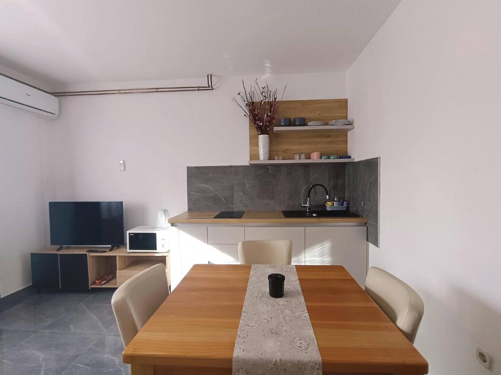 Apartments Poljanak Green House - 6