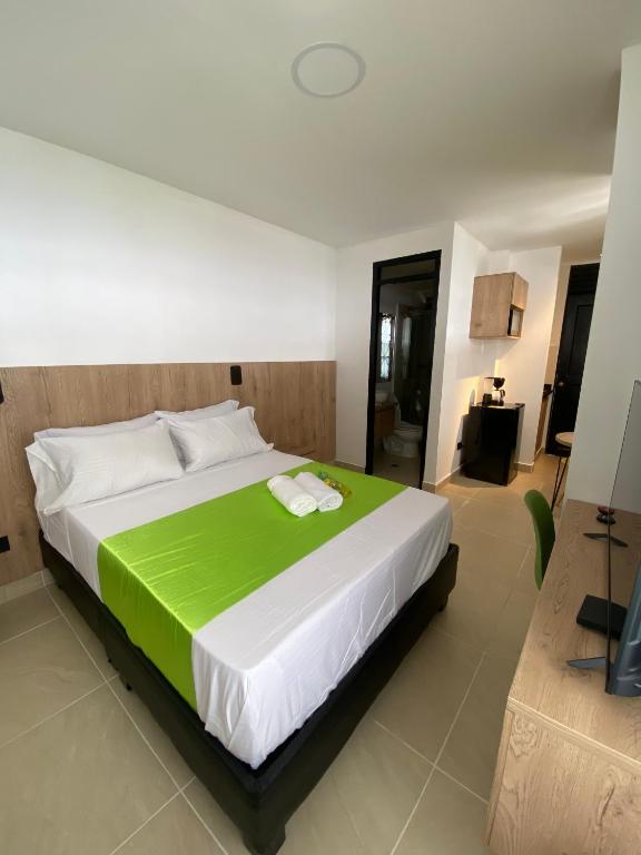 Letto o letti in una camera di Caliview Apartahotel Andalaya