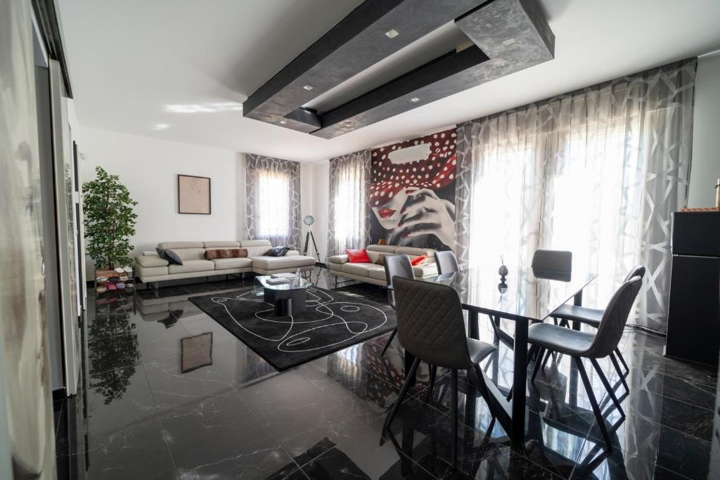 Mistica Space - Housity