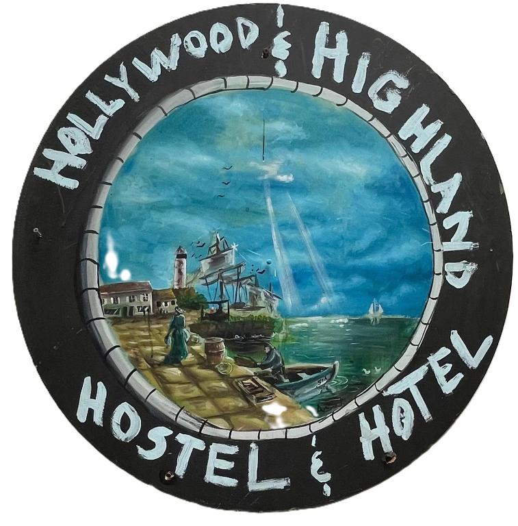 Certifikát, hodnocení, plakát nebo jiný dokument vystavený v ubytování HOLLYWOOD HIGHLAND HOTEL AND HOSTEL