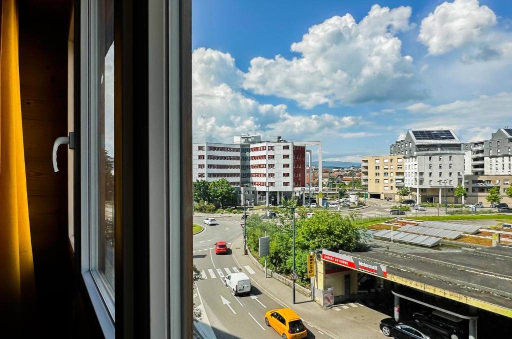 Výhľad na mesto Annecy alebo výhľad na mesto priamo z apartmánu