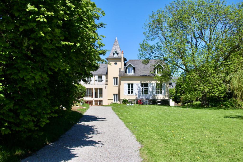 Zahrada ubytování La Villa Mirabelle 2min d'Arromanches-les-Bains