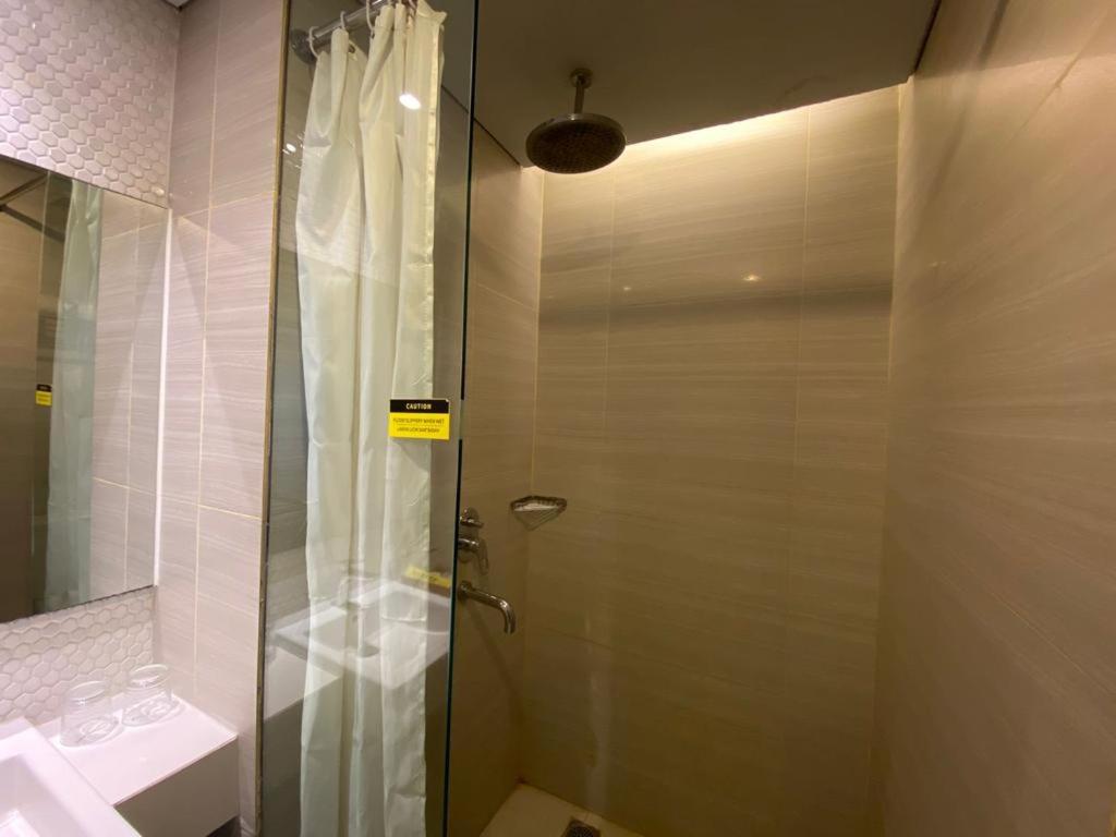 Koupelna v ubytování Khas Hotel Pekalongan
