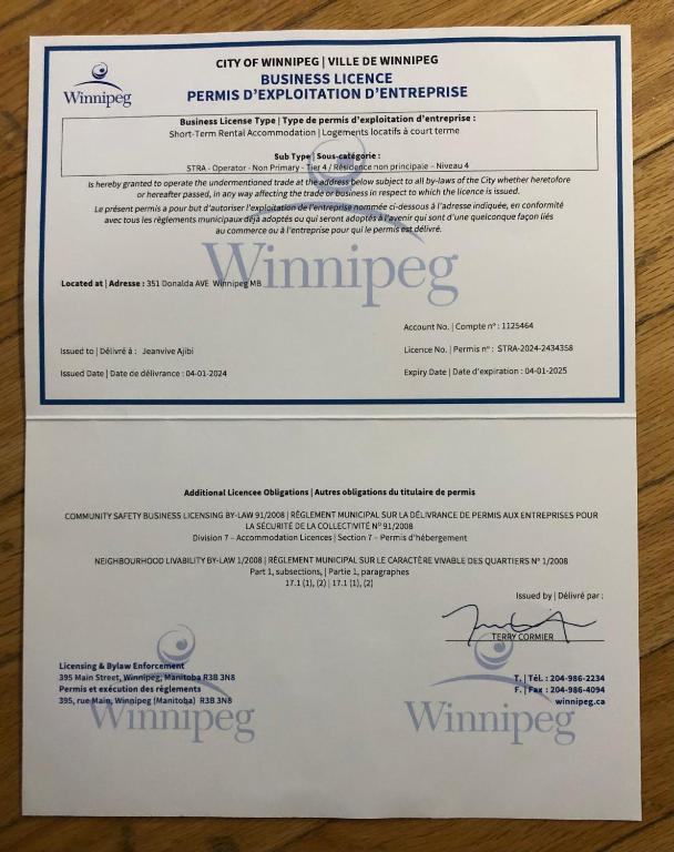 Certifikát, hodnocení, plakát nebo jiný dokument vystavený v ubytování Spotless 2 Bedroom Suite in Winnipeg