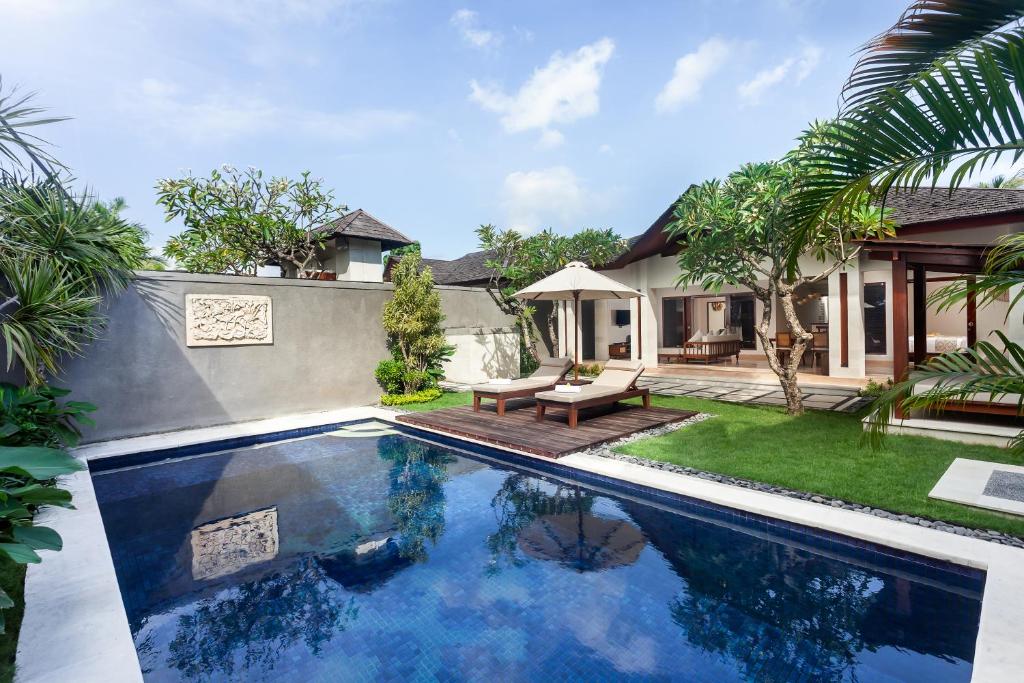 Bazén v ubytování Ghana Villa Seminyak by Pramana Villas nebo v jeho okolí