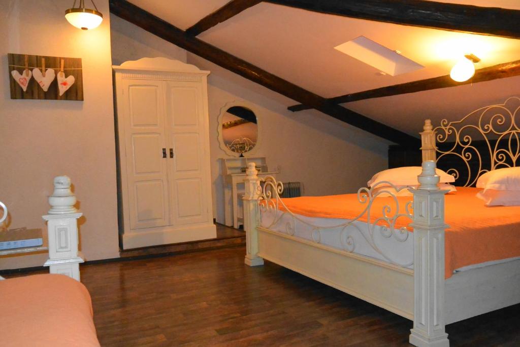 Postel nebo postele na pokoji v ubytování Residenza Dutzu-Boutique Hotel
