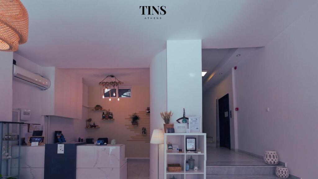 A kitchen or kitchenette at Tins Hotel City - Athens