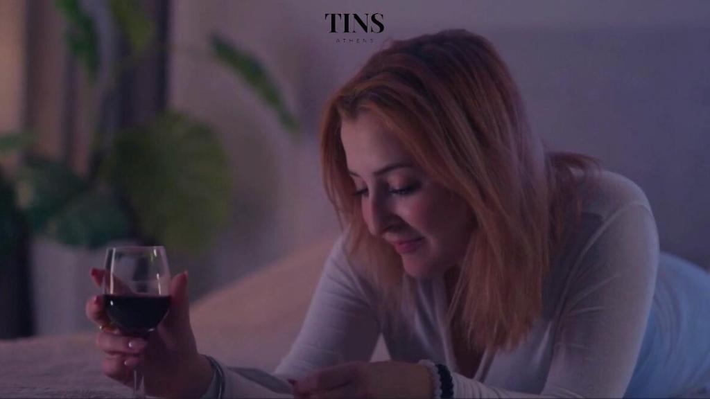 Tins Hotel City - Athens italokat is kínál