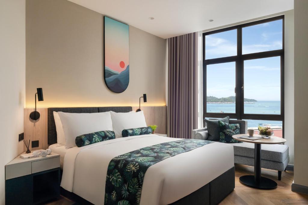 Citadines Waterfront Kota Kinabalu - Studio Premier Queen With Seaview