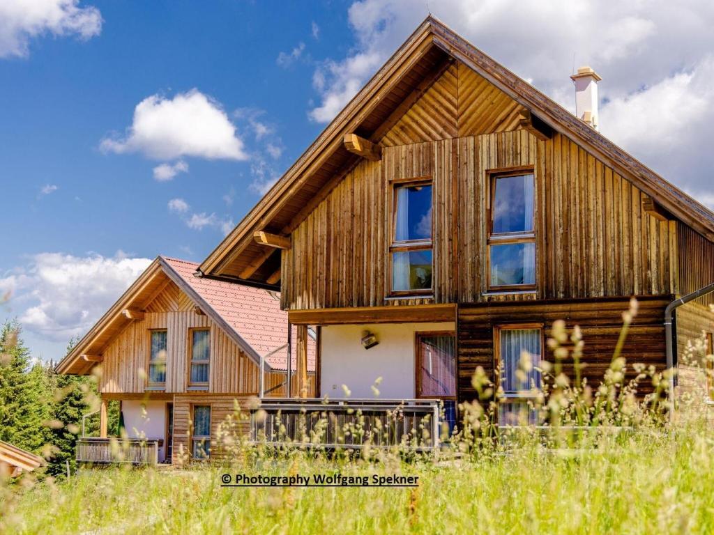 Budova, v ktorej sa dovolenkový dom nachádza