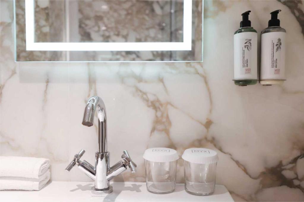 MYR Marqués House - 13