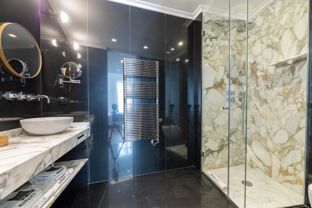 MYR Marqués House - 17