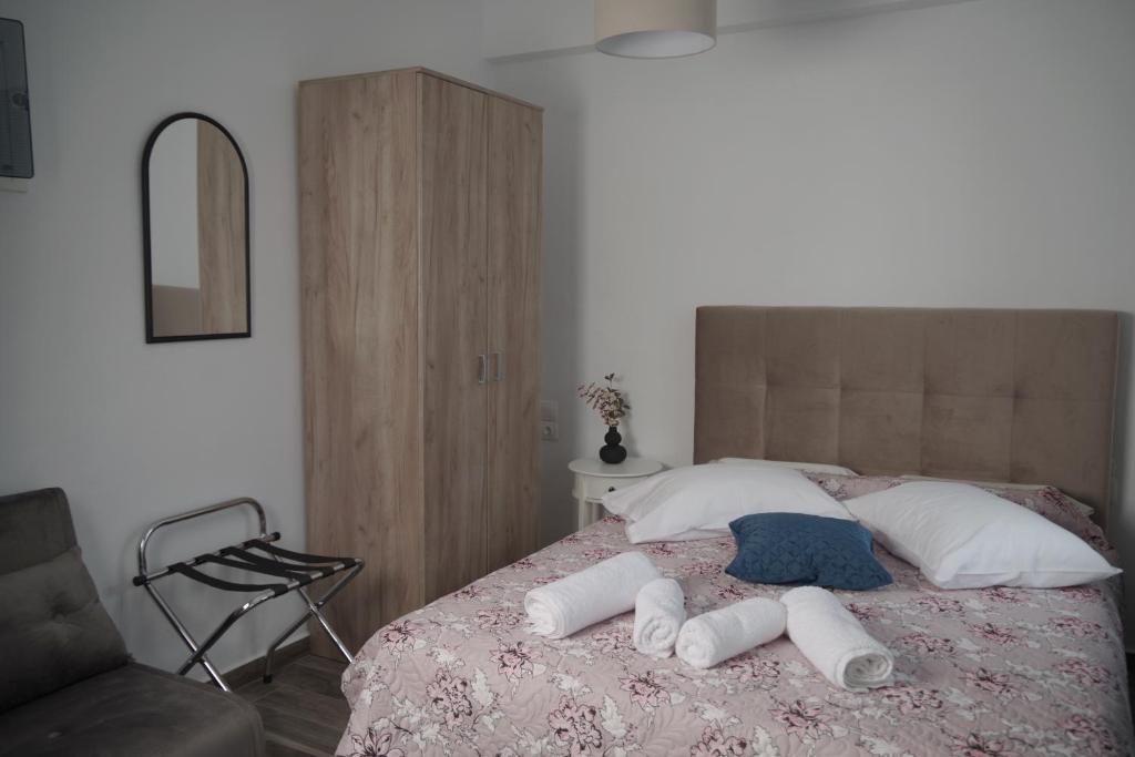 Soso's Apartments -Vacations Next to the Beach - 豪华双人间，带海景