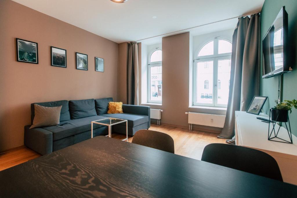 Luga Homes - Zoo - Two-Bedroom Apartment 