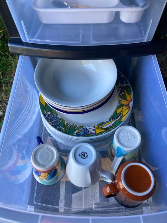 Whare&geothermal pool by lake Taupo - Resim 17