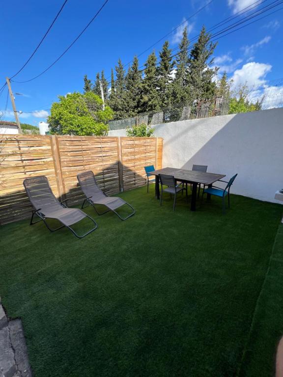 Fotografie z fotogalerie ubytování Appartement T2 avec jardin v destinaci Puget-sur Argens