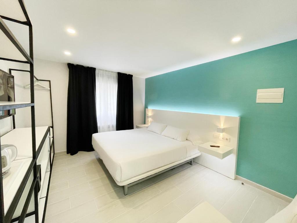 Four Rooms - Camera Doppia Deluxe Con Bagno