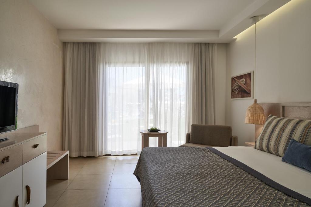 Atlantica Aeneas Resort - 