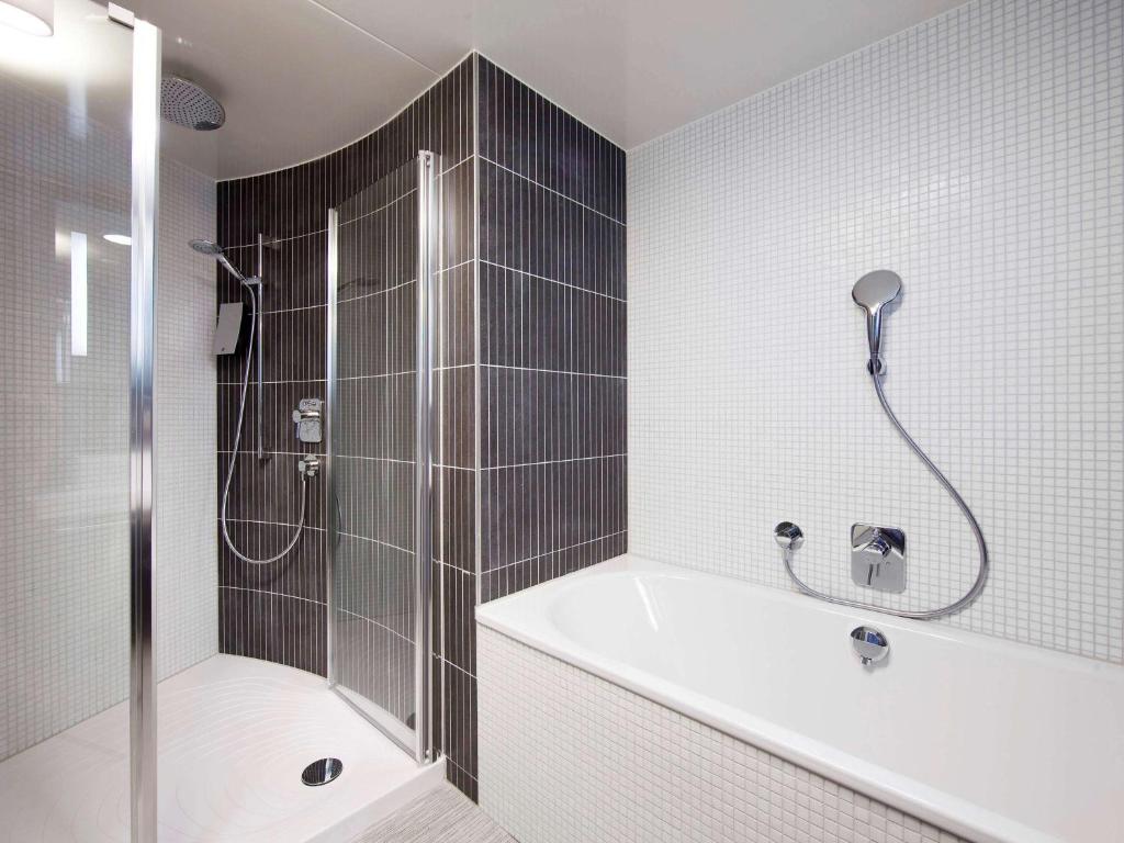 Koupelna v ubytování Novotel Suites Luxembourg