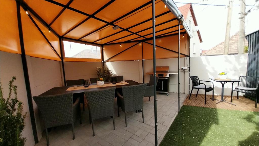 Patio nebo venkovní prostory v ubytování Cseresznyefa Vendégház