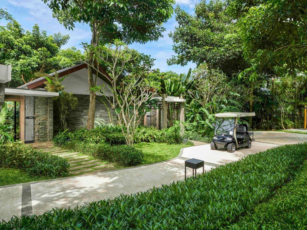 Pullman Ciawi Vimala Hills Resort 야외 정원