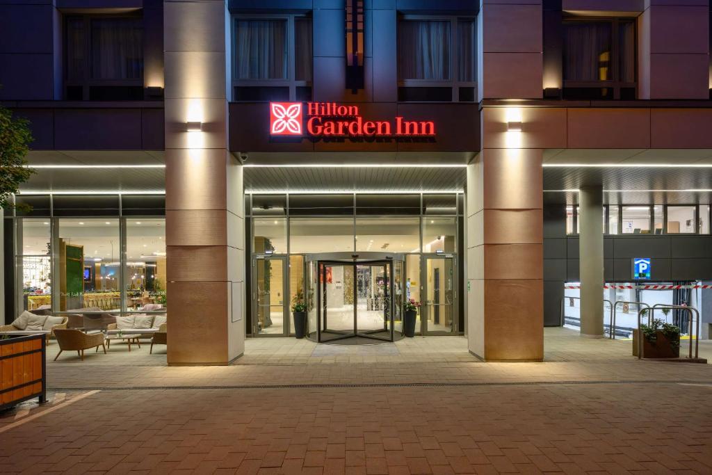 Hilton Garden Inn Budapest City Centre - Resim 2
