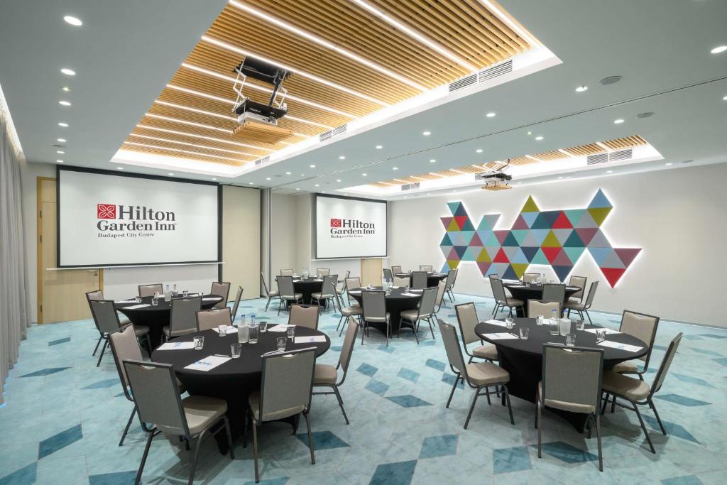 Hilton Garden Inn Budapest City Centre - Resim 38