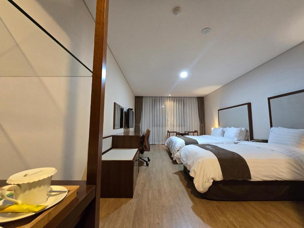 Yeosu Narsha Hotel - Deluxe Tweepersoonskamer Met 2 Aparte Bedden