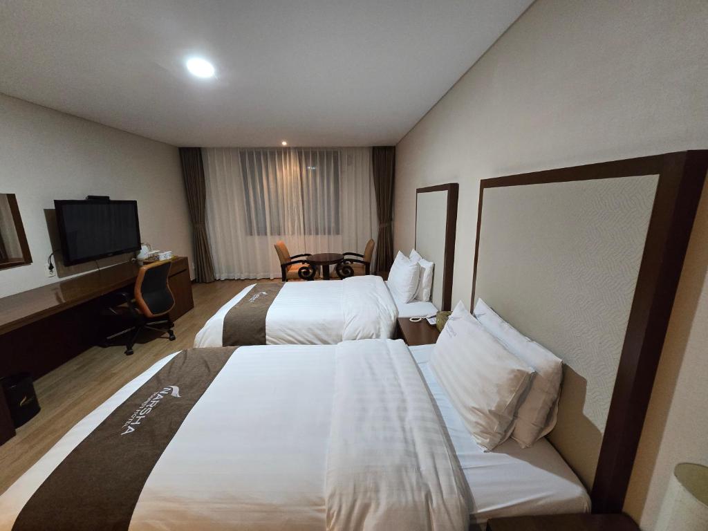 Yeosu Narsha Hotel - Standaard Tweepersoonskamer Met 2 Aparte Bedden