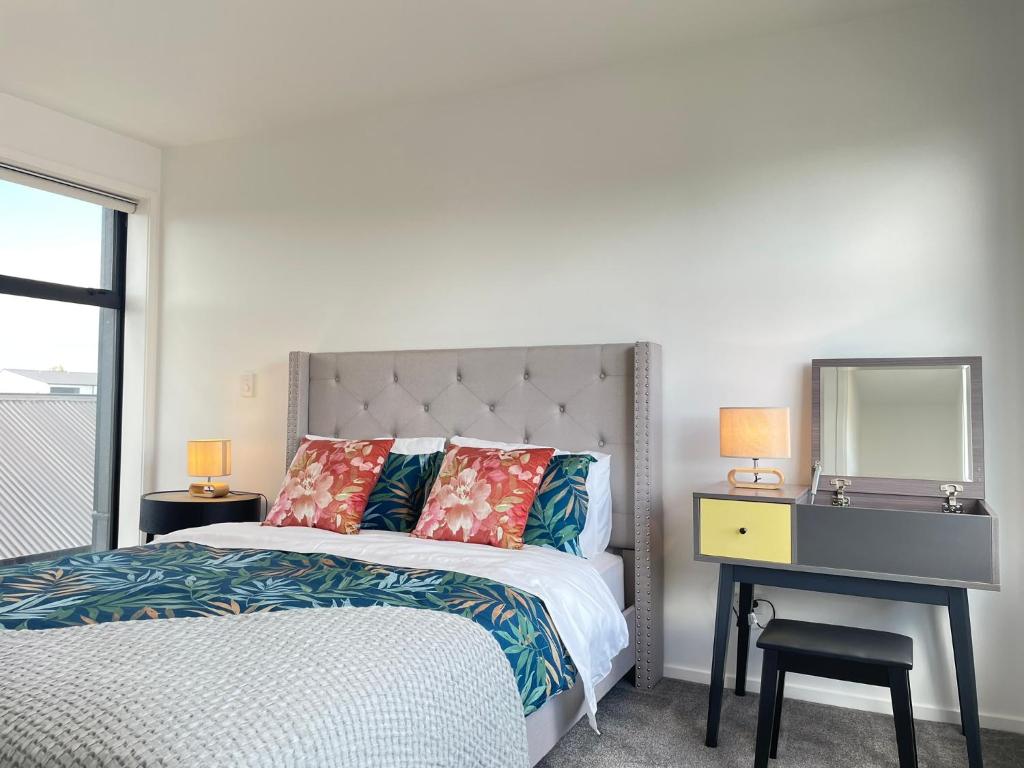 Katil atau katil-katil dalam bilik di Luxury CBD 2 Bed 2 Baths