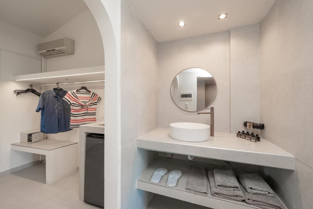 The "L" Suites & Apartments - 8