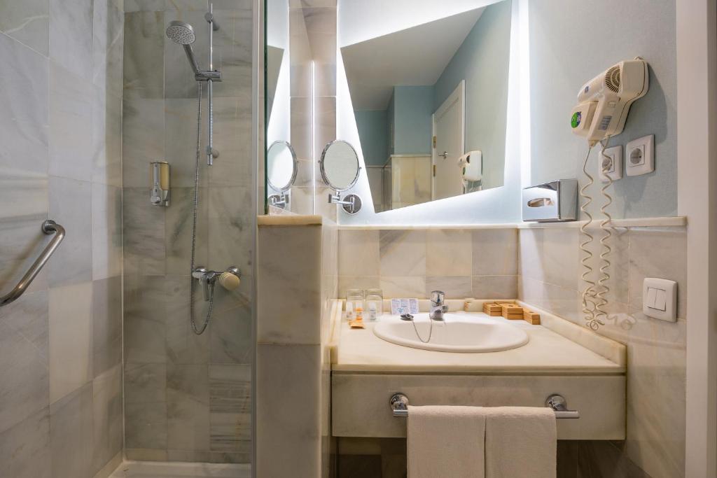 Atarazanas Málaga Boutique Hotel - غرفة مزدوجة أو توأم