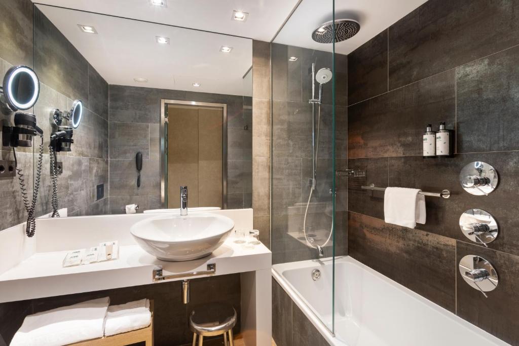 Catalonia Giralda - Resim 39