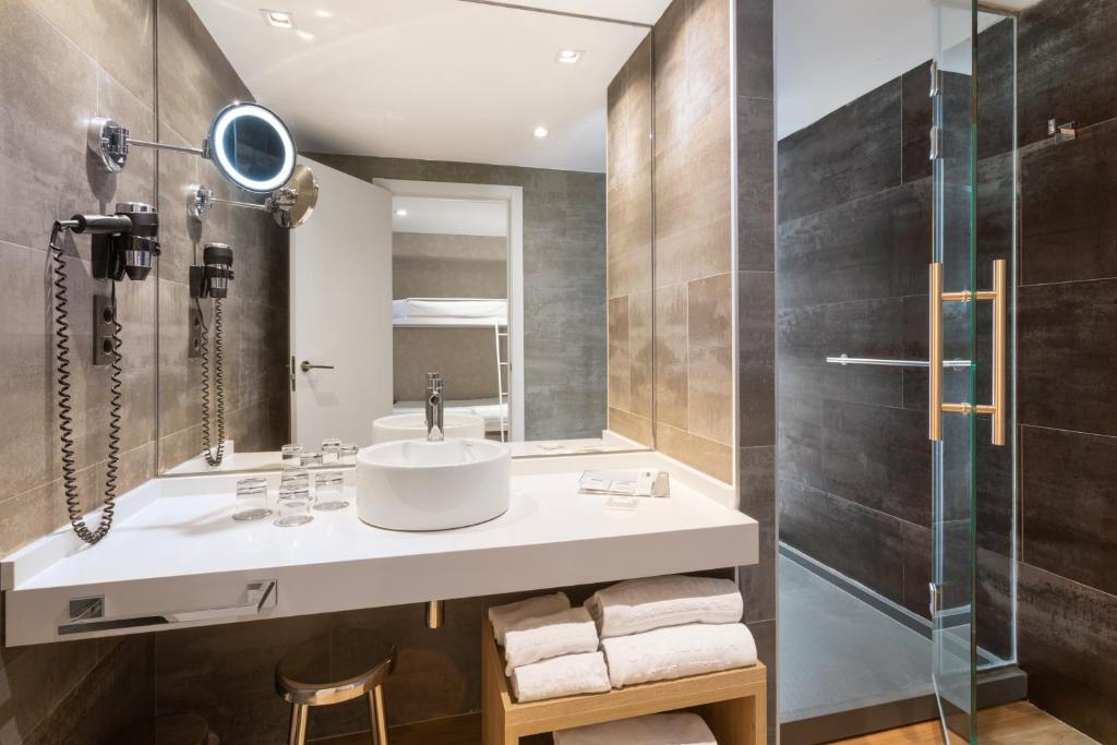 Catalonia Giralda - Resim 24