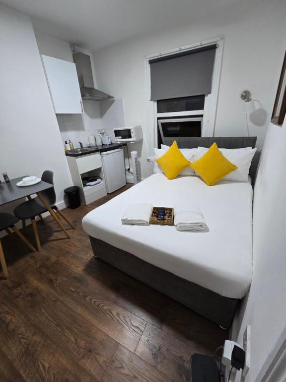 Η κουζίνα ή μικρή κουζίνα στο Charming Flat in Ealing