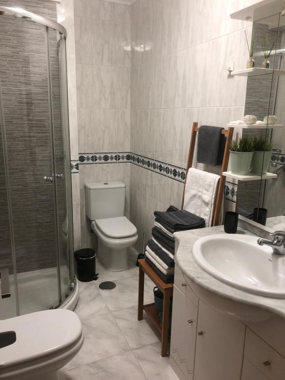 Kúpeľňa v ubytovaní Alojamiento ideal en Santiago