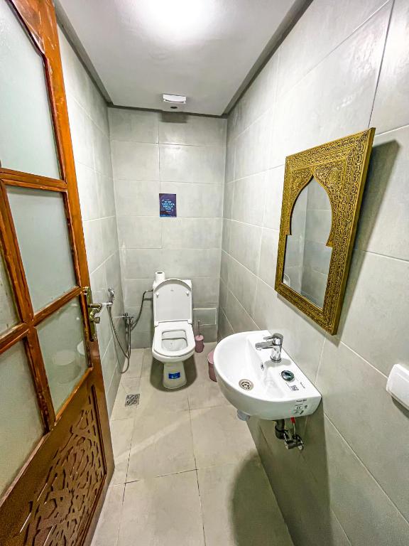 Koupelna v ubytování Riad el wazzania