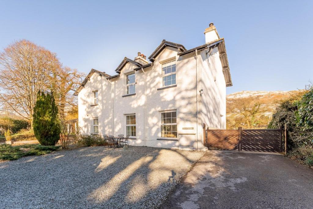 1 Borrans Park House, Ambleside (updated prices 2024)